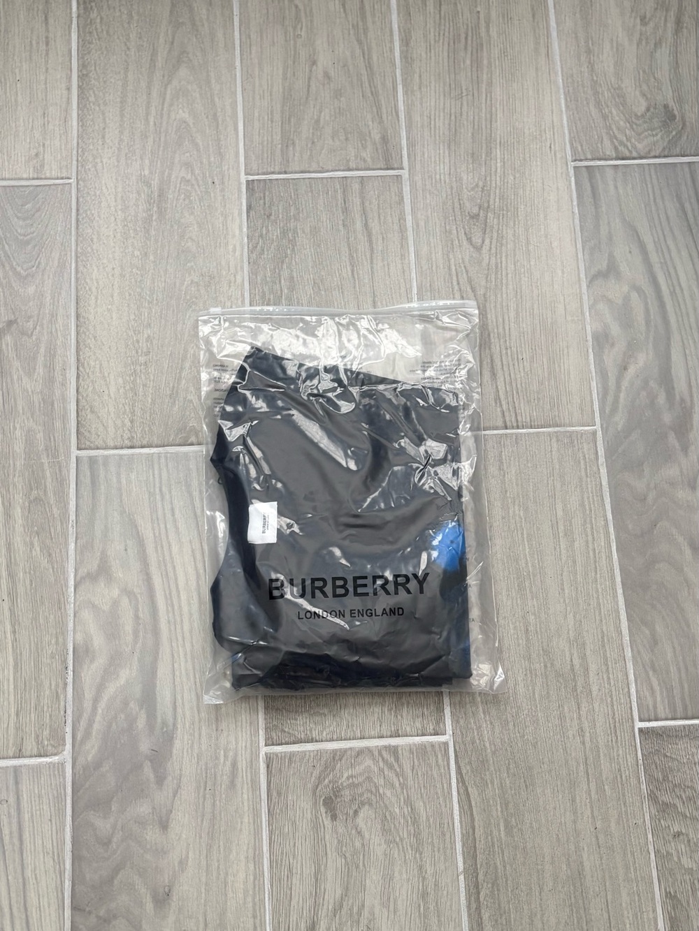 Burberry Graphic Tee with Blue Photo-Print - Picture 3 of 3